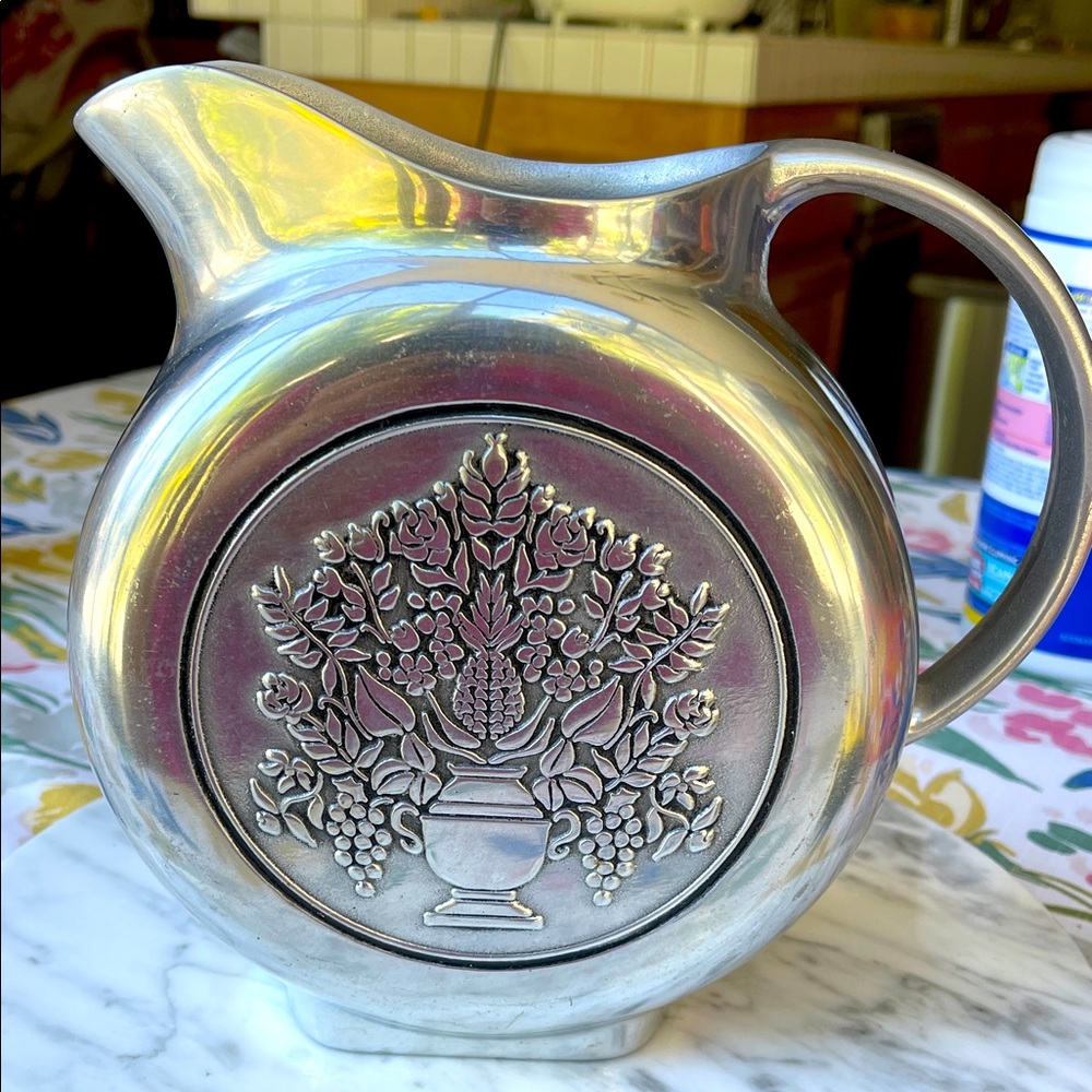 Vintage Wilton USA pitcher